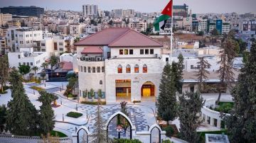 مجلس الوزراء يوافق على تسديد 42 مليون دينار لمطبعات الكتب المدرسية مجلس الوزراء يوافق على تسديد 42 مليون دينار لمطبعات الكتب المدرسية