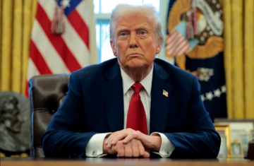 البيت الأبيض: ترمب تابع التطورات ليلا من مقر إقامته في مارالاغو