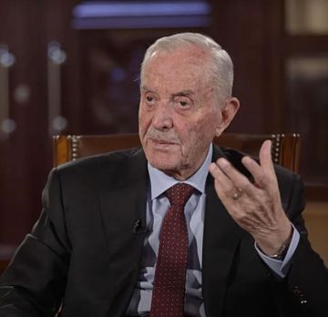 دولة الأستاذ أحمد عبيدات لحظة اجتماعية كاشفة في الوعي السياسي الأردني ،،،