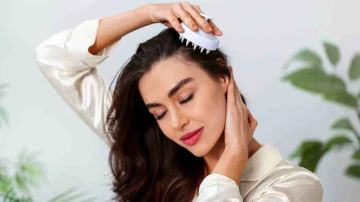 أساليب تنظيف فروة الرأس للحفاظ على شعر صحي