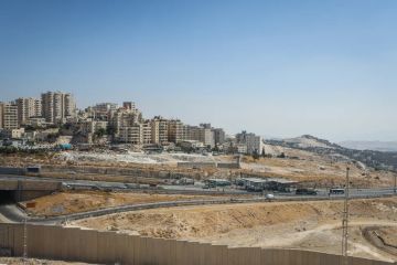 إسرائيل تصادق على استئناف تسجيل الأراضي بالضفة لأول مرة منذ 1967