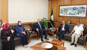 جامعة اليرموك تبحث تعزيز التعاون العلمي والثقافي مع إندونيسيا في لقاء مع السفير الإندونيسي