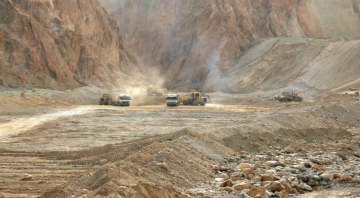 الأشغال تنجز معالجات هندسية لـ52 موقعا متضررا من السيول