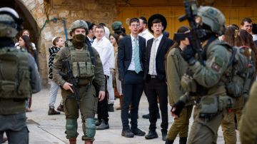 إصابة متضامنين أجنبيين في هجوم للمستوطنين على قصرة جنوب نابلس