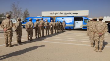 بدء فتح حسابات وتوزيع بطاقات الصراف الآلي للمكلفين بخدمة العلم