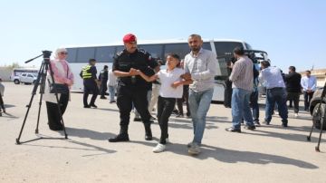 الأردن يواصل جهوده الإنسانية في غزة: أكثر من ألفي طفل يتلقون العلاج بتوجيهات ملكية الأردن يواصل جهوده الإنسانية في غزة: أكثر من ألفي طفل يتلقون العلاج بتوجيهات ملكية