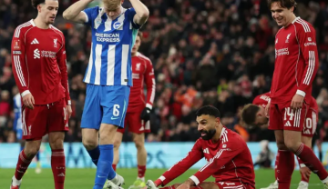 الأسطورة يسأل: هل يستحق صلاح اللعب مع ليفربول؟