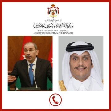 الصفدي وآل ثاني يبحثان الأوضاع الإقليمية وجهود تعزيز الأمن والاستقرار في المنطقة الصفدي وآل ثاني يبحثان الأوضاع الإقليمية وجهود تعزيز الأمن والاستقرار في المنطقة