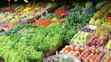 تعرف على اسعار الخضار والفواكة في السوق اليوم