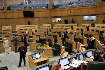 أسماء النواب الغياب عن جلسة الأربعاء