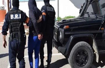الجزائر.. القبض على المشتبه فيهم بعد تداول فيديو الاعتداء على شخص وسرقة مجوهرات غرب البلاد (فيديو)