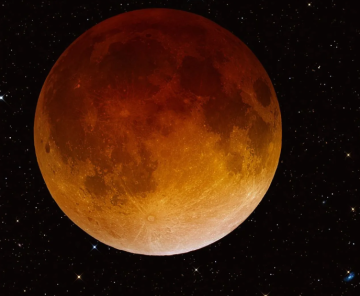 خسوف كلي للقمر الثلاثاء لن يشاهد في الأردن