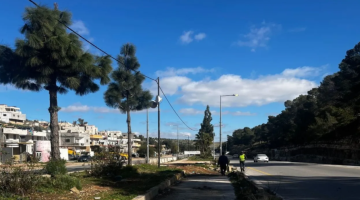 وزارة الأشغال العامة تطلق حملة شاملة لتأهيل وإنارة الطرق الحيوية وزارة الأشغال العامة تطلق حملة شاملة لتأهيل وإنارة الطرق الحيوية