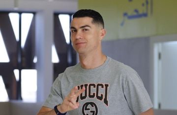 أول تعليق من كريستيانو رونالدو بعد شراء نادي ألميريا