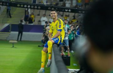 رونالدو يفرض شروطه.. الكششف عما وراء كواليس اجتماع كريستيانو وصندوق الاستثمارات السعودي (فيديو)