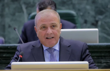 عطية يقدم مقترحا لتنظيم استخدام مواقع التواصل الاجتماعي للمراهقين تحت سن 16 عاما