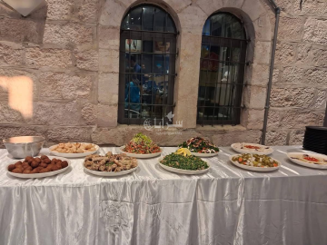 حالة غضب تجاه رئيس اللجنة المؤقتة لبلدية مأدبا بعد حفل إفطار فاخر اقتصر على رؤساء الأقسام فقط صور