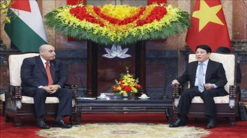 رئيس مجلس النواب يؤكد رغبة الأردن في عقد شراكات مع فيتنام رئيس مجلس النواب يؤكد رغبة الأردن في عقد شراكات مع فيتنام