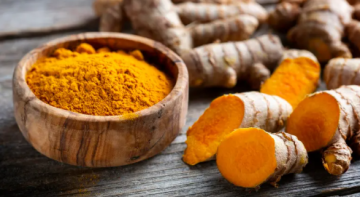 إضافات طبيعية لتعزيز فوائد الكركم والقضاء على الالتهابات