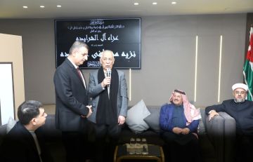 مندوبا عن الملك وولي العهد .. العيسوي يعزي عشيرة الشرايدة