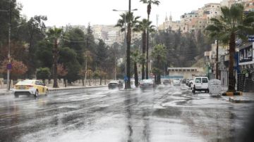 انخفاض درجات الحرارة وأمطار متفرقة في شمال المملكة الأربعاء