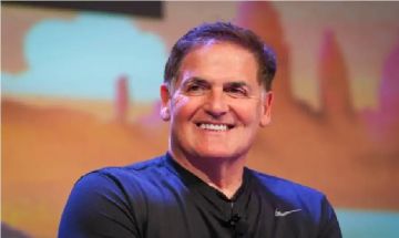 مارك كوبان: الذكاء الاصطناعي قد يعيد تعريف الثروة ويخلق أول تريليونير من داخل منزله