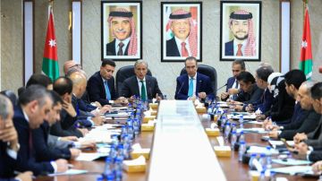 رئيس الوزراء يؤكد الحرص على التعاون الوثيق مع مجلس النواب والكتل الحزبية