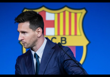 ميسي يحسم موقفه من انتخابات رئاسة برشلونة