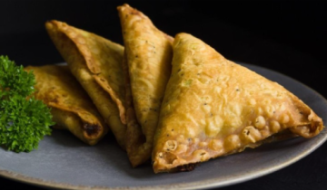 السمبوسة بحشوة اللحم والخضار