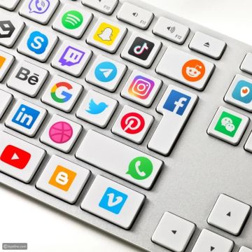 تأثير السوشال ميديا على الفنانين الجدد تأثير السوشال ميديا على الفنانين الجدد