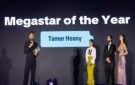 تامر حسني يتوج بلقب Megastar of the Year - jo