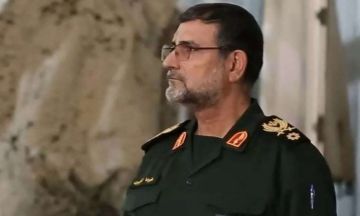 الحرس الثوري الإيراني يؤكد مقتل قائد سلاح البحرية الحرس الثوري الإيراني يؤكد مقتل قائد سلاح البحرية