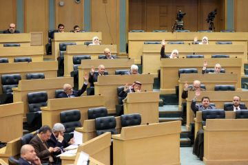 النواب يقر 99 مادة بـ عقود التأمين 