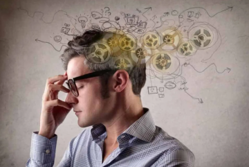 خلافا لما تعتقد.. دماغك لا يستطيع فعل شيئين في وقت واحد