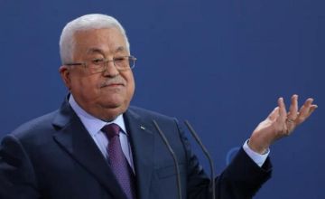 عباس: بعد توقف الحرب في المنطقة يجب عقد مؤتمر دولي للسلام عباس: بعد توقف الحرب في المنطقة يجب عقد مؤتمر دولي للسلام