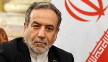 عراقجي: القواعد الأميركية تبقى أهدافا مشروعة حتى لو لم تستخدم ضدنا عراقجي: القواعد الأميركية تبقى أهدافا مشروعة حتى لو لم تستخدم ضدنا