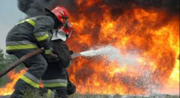 حريق شقة و3 مركبات في العقبة حريق شقة و3 مركبات في العقبة