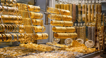 105 دنانير سعر الذهب عيار 21 بالسوق المحلية الخميس