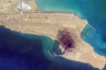 الحرس الثوري يعلن استهداف حاملة طائرات أمريكية وناقلات نفط