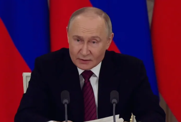 بوتين يهنئ مجتبى خامنئي ويؤكد دعم موسكو لإيران