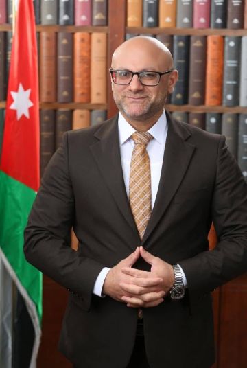 تعيين الحلبي رئيسا لاختصاص زراعة وأمراض الكلى إضافة لعمله كمدير مستشفى بسمة الجديد تعيين الحلبي رئيسا لاختصاص زراعة وأمراض الكلى إضافة لعمله كمدير مستشفى بسمة الجديد