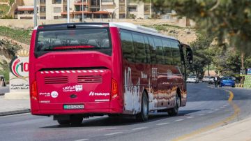 إطلاق مسار الباص سريع التردد بين عمان والسلط