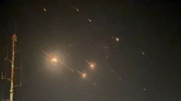 التلفزيون الإيراني: بدء إطلاق موجة جديدة من الصواريخ من إيران باتجاه الأراضي المحتلة