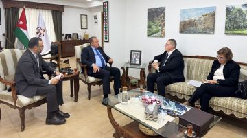 الأردن يبحث تعزيز التعاون مع برنامج الأمم المتحدة الإنمائي الأردن يبحث تعزيز التعاون مع برنامج الأمم المتحدة الإنمائي