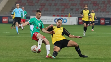 الوحدات يفوز على الحسين بثلاثية