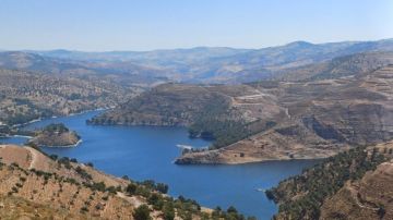  المياه تحذر من قرب فيضان سد الملك طلال وتدعو لعدم الاقتراب من مجراه