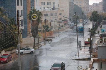 انخفاض ملموس في درجات الحرارة وأمطار الأحد