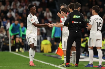 ريال مدريد اجرى 6 تبديلات خلال لقاء إلتشي ! .. كيف حدث ذلك ؟