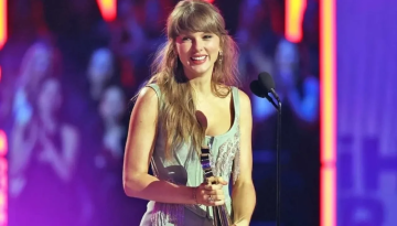 لغز النجاح المستمر: لماذا تظل تايلور سويفت الرقم الأصعب في معادلة الفن والتسويق؟ لغز النجاح المستمر: لماذا تظل تايلور سويفت الرقم الأصعب في معادلة الفن والتسويق؟