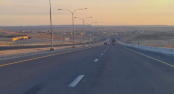 إطلاق مشروع لصيانة الطريق الصحراوي من القويرة إلى جمرك وادي اليتم بكلفة 3.25 ملايين دينار إطلاق مشروع لصيانة الطريق الصحراوي من القويرة إلى جمرك وادي اليتم بكلفة 3.25 ملايين دينار